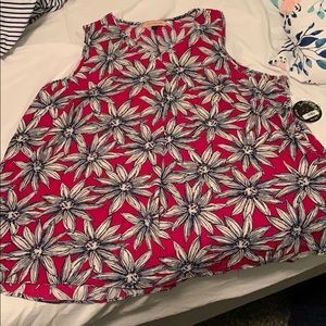 Ivy V-Neck Front Pleat Tank